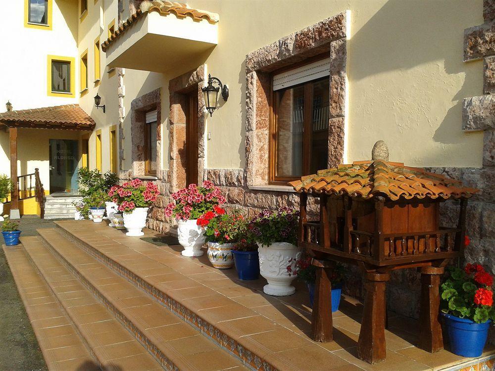 Hotel Alonso Llanes Exterior foto